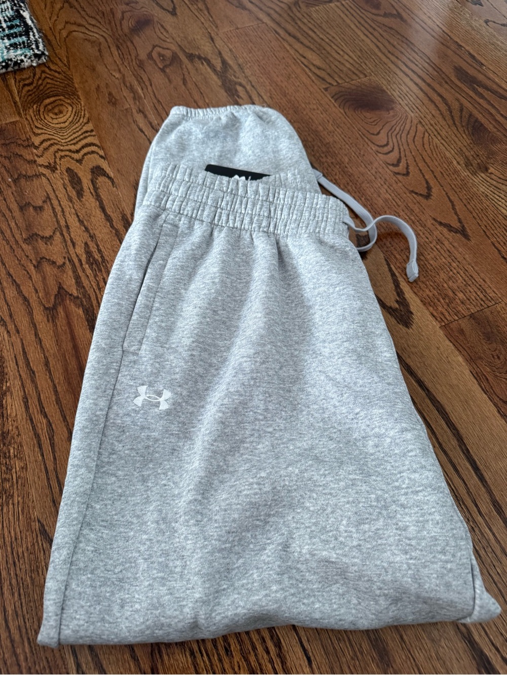 Under Armour Men's Light Gray Athletic Sweat Shorts